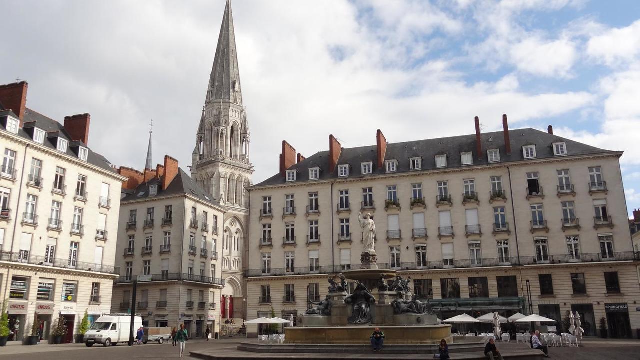 Duplex Bali Hyper Centre Apartment Nantes Bagian luar foto